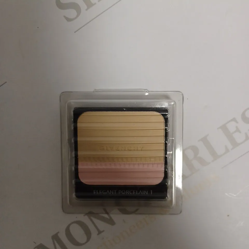 APPROXIMATELY 15 X GIVENCHY TEINT COUTURE LONG-WEARING COMPACT POWDER FOUNDATION - ELEGANT PORCELAIN 1 - DEMONSTRATION TESTER 