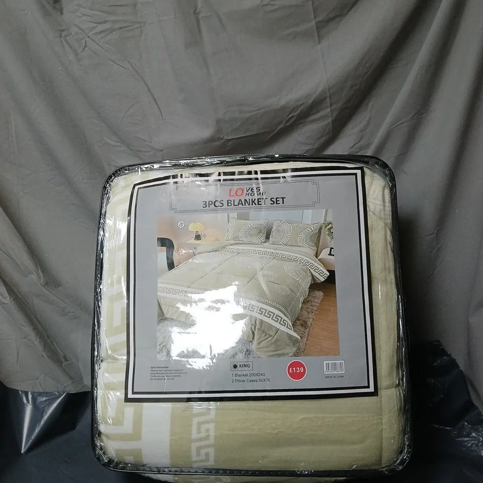 LOVES HOME 3-PIECE BLANKET SET – KING SIZE