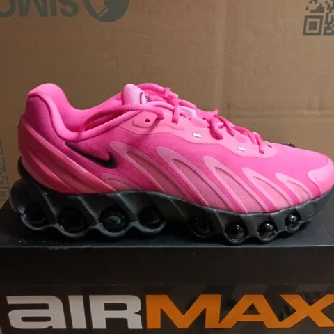 BOXED PAIR OF AIR MAX DNS - UK SIZE 9.5