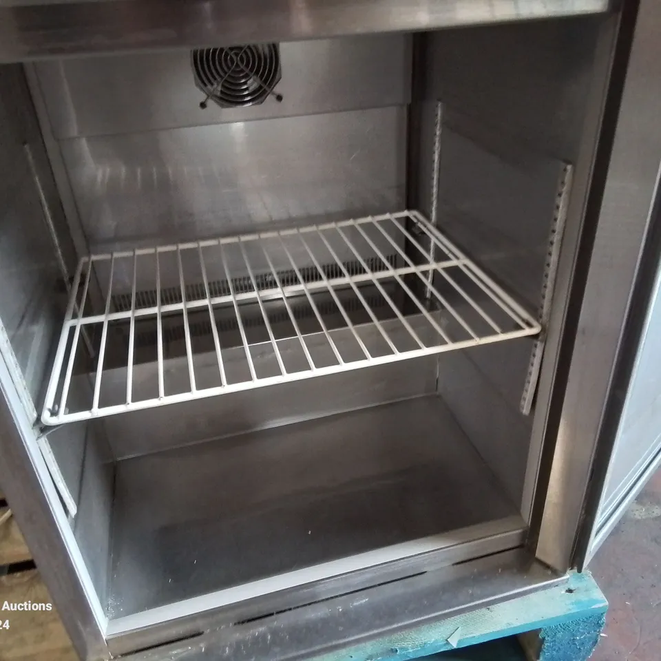 COMMERCIAL STAINLESS STEEL WILLIAMS HA15SS UNDER COUNTER REFRIGERATOR 