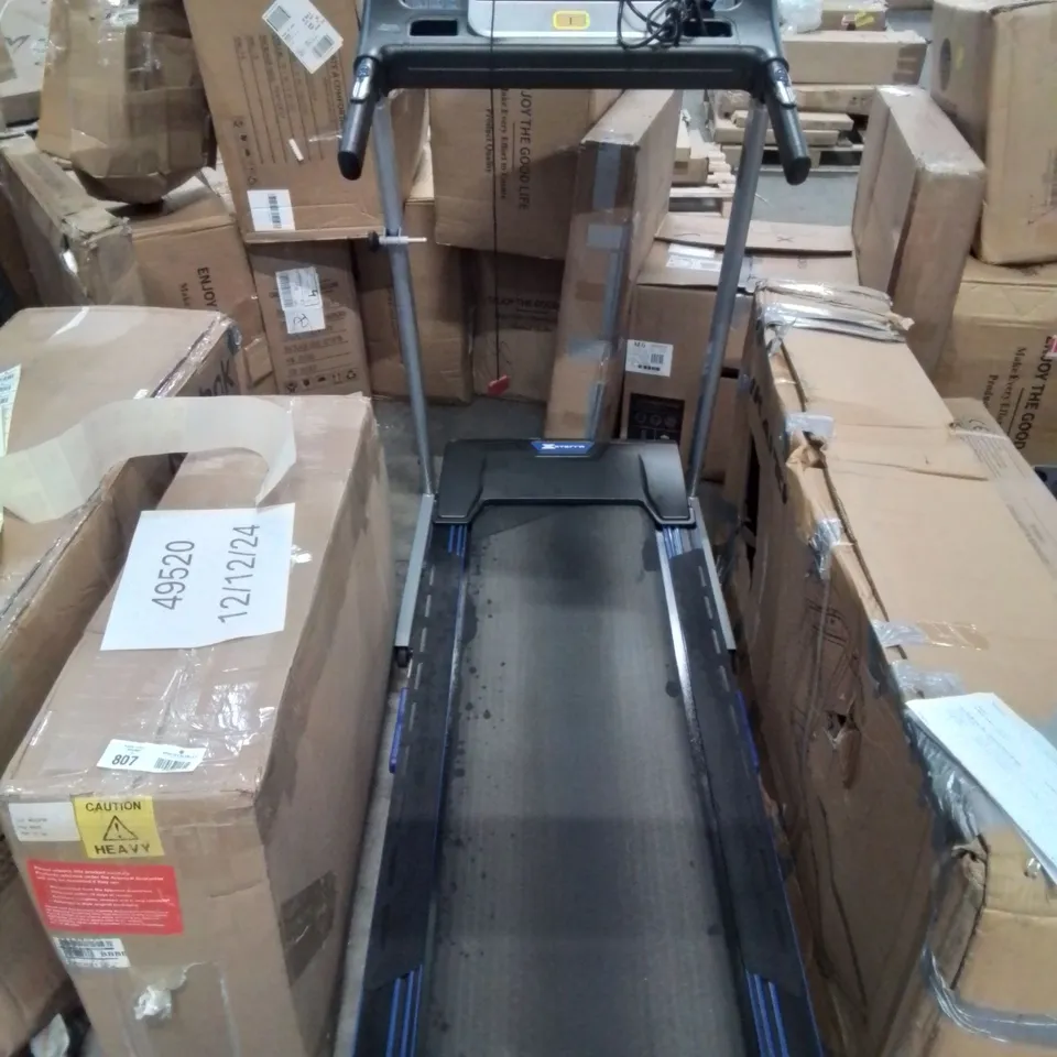 XTERRA TR260 TREADMILL 