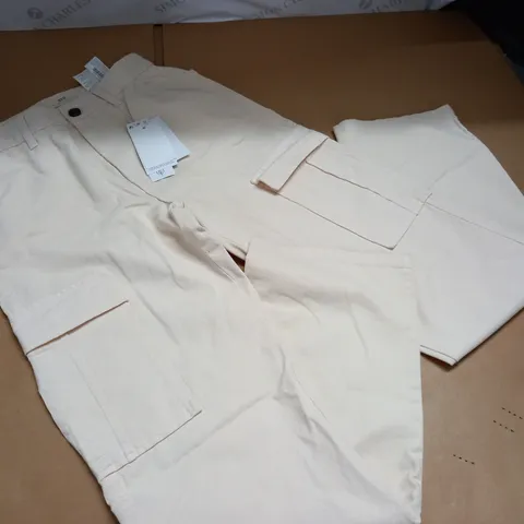 STRADIVARIUS CREAM CARGO TROUSERS - UK 8