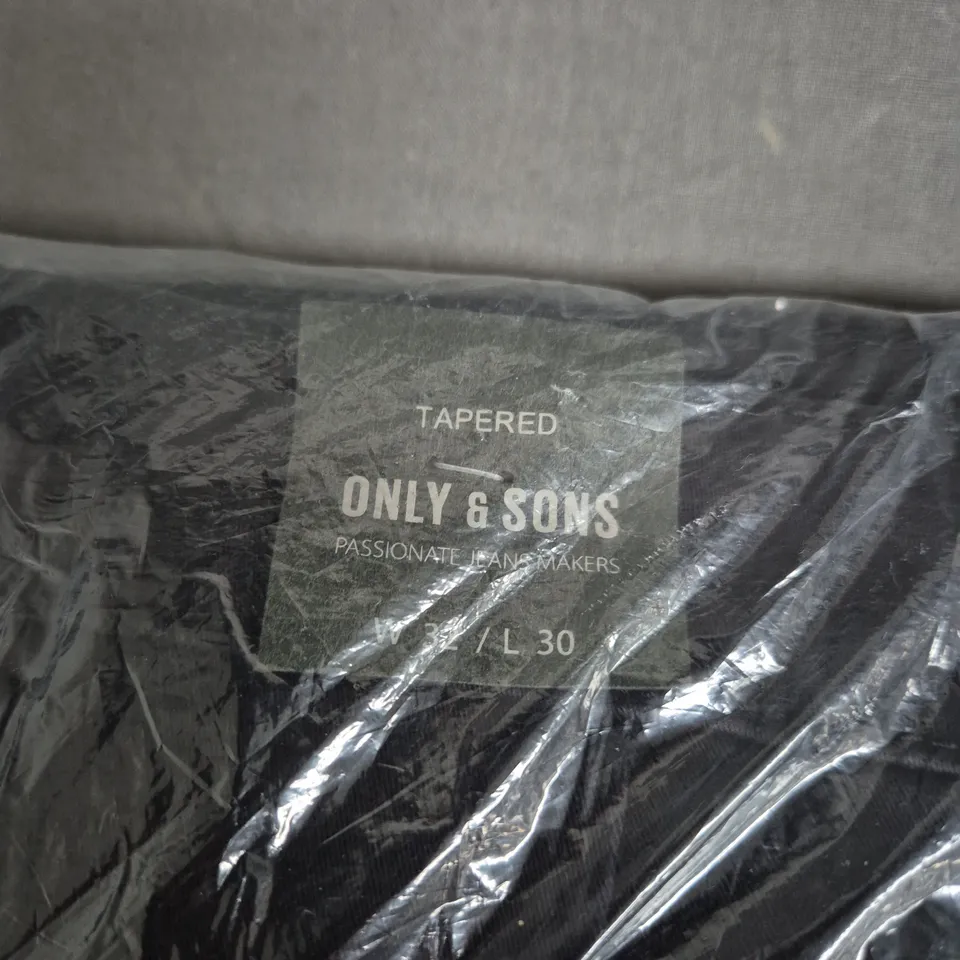 Only & Sons Black Tapered Cargo Jeans – UK 32/30