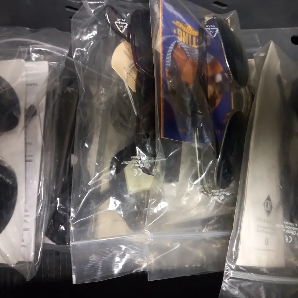 APPROXIMATELY 10 ASSORTED DE RIGO STING SUNGLASSES TO INCLUDE MODELS 4209, 6097, 4232, 4379 ETC. 