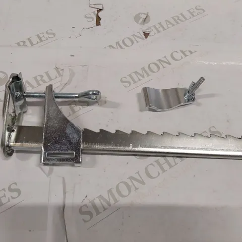BOXED MIKYTOPER PARASOL CLAMP // CLAMPING RANGE: 0 - 20CM (1 BOX)