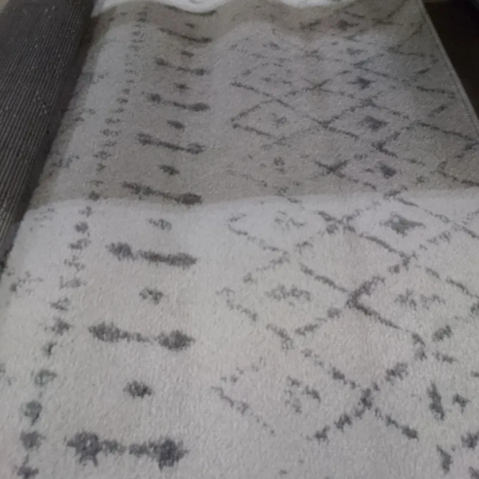 HEILIG GREY RUG 4'X6'
