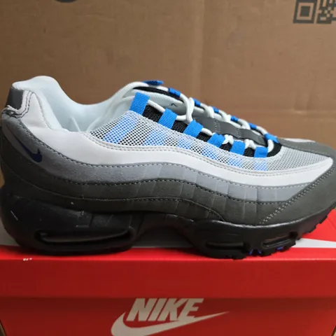 BOXED PAIR OF NIKE AIR MAX 95 TT – UK 9