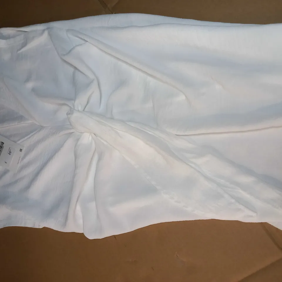 ZARA WHITE LIGHT WEIGHT KNOT FRONT DRESS - SMALL