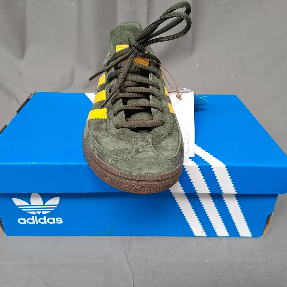 BOXED PAIR OF ADIDAS HANDBALL SPEZIAL SHOES IN GREEN/YELLOW UK SIZE 8