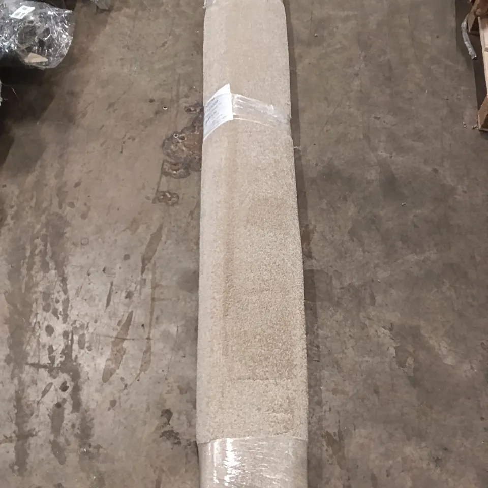 ROLL OF HILLSIDE ALABASTER APPROX SIZE: 1.8M X 4.00M