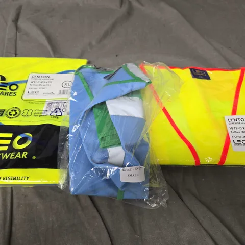 APPROXIMATELY 20 ASSORTED HI-VIS CLOTHING PRODUCTS TO INCLUDE FLEECES & VESTS	