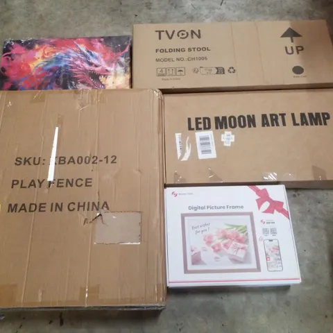 PALLET CONTAINING ASSORTED PRODUCTS INCLUDING PLAY FENCE, DRAGON GRAPHIC ART PRINT, FOLDING STOOL, LED MOON ART LAMP & DIGITAL PICTURE FRAME