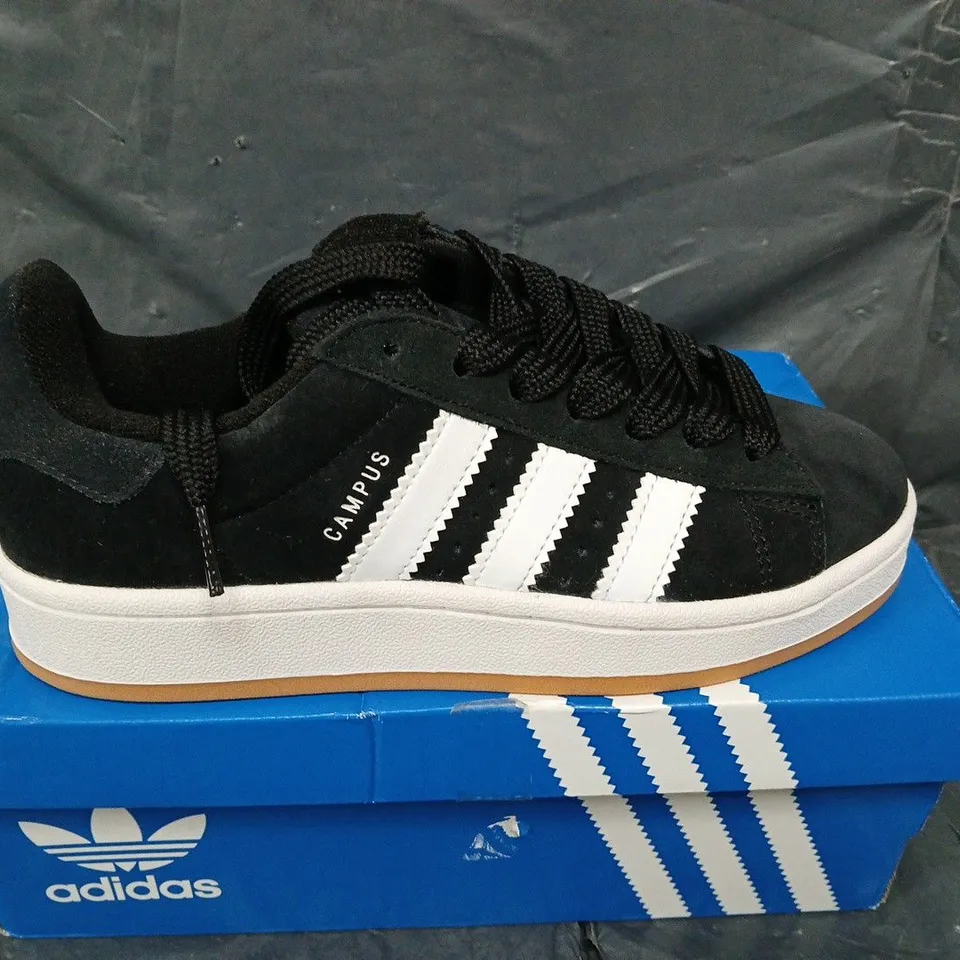 BOXED PAIR OF ADIDAS CAMPUS 00S - JUNIORS - UK SIZE 4