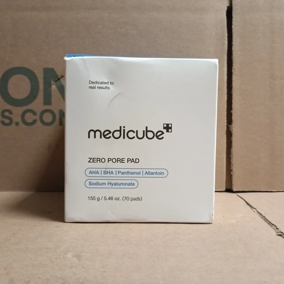 MEDICUBE ZERO PORE PAD (70 PADS)