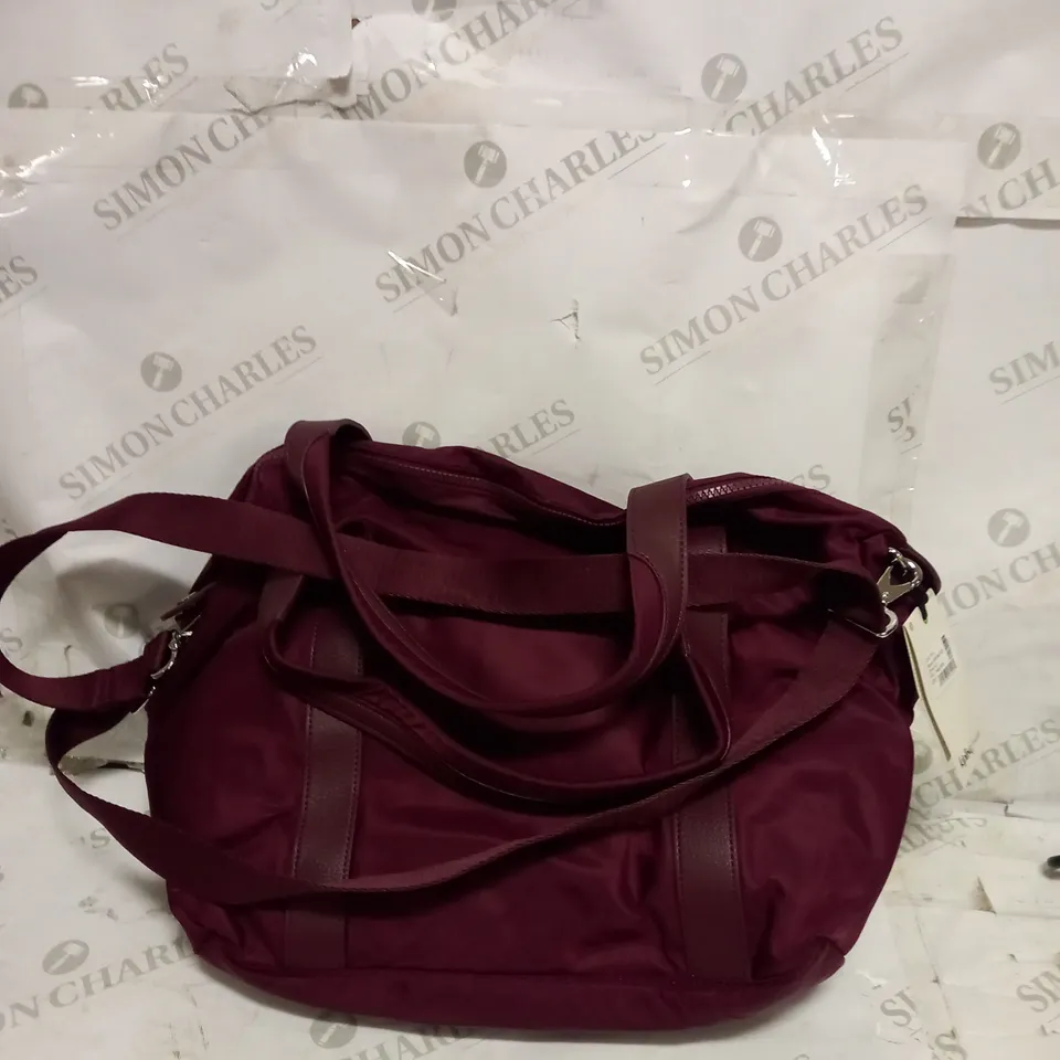 KIPKING BURGUNDY  ON HAND TRAVEL BAG 