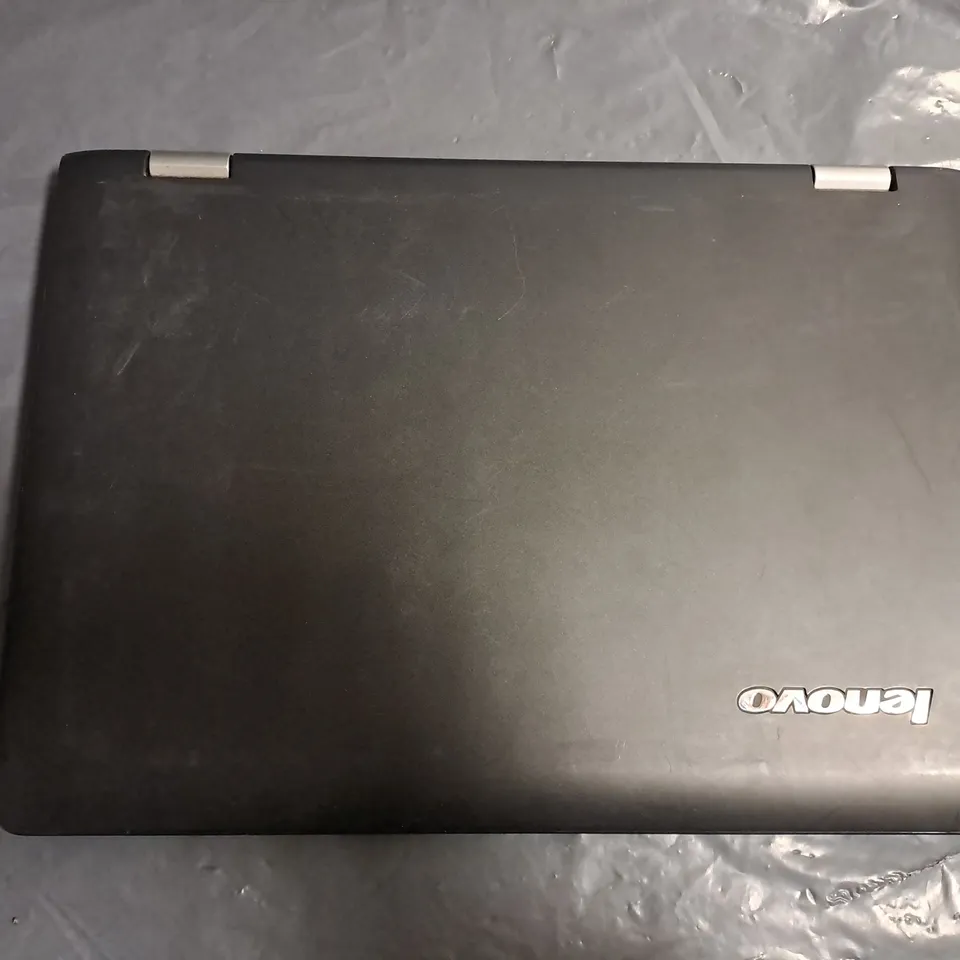 LENOVO YOGA 300-11IBY