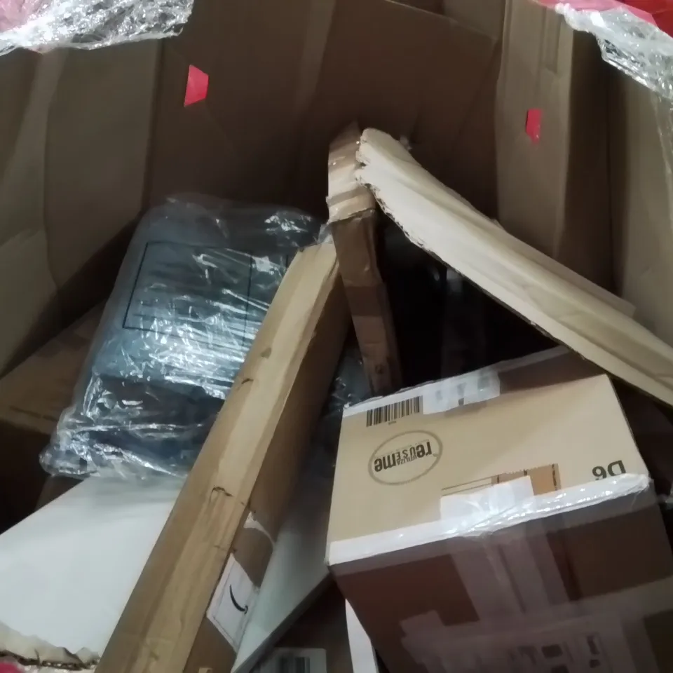 PALLET OF ASSORTED HOUSEHOLD GOODS AND PRODUCTS TO INCLUDE;GOVEE FLOOR LAMP,UNIVERSAL TOILET SEAT RISER,NESTING TABLES