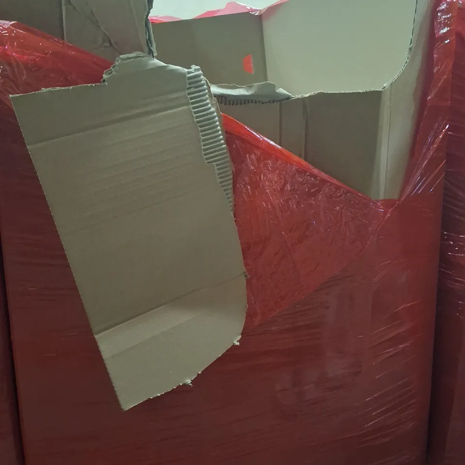 PALLET OF ASSORTED HOUSEHOLD GOODS AND ITEMS TO INCLUDE;RETRACTABLE SAFETY GATE,LUNCH BOX,NECK PILLOW