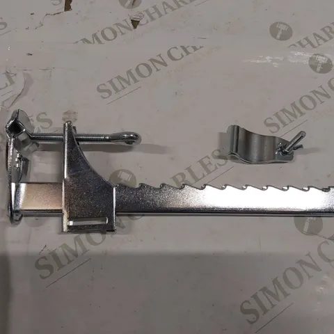 BOXED MIKYTOPER PARASOL CLAMP // CLAMPING RANGE: 0 - 20CM (1 BOX)