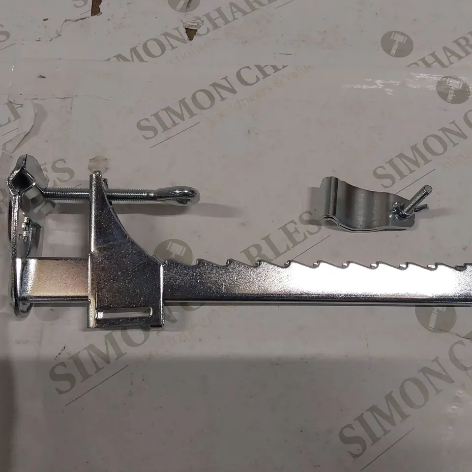 BOXED MIKYTOPER PARASOL CLAMP // CLAMPING RANGE: 0 - 20CM (1 BOX)