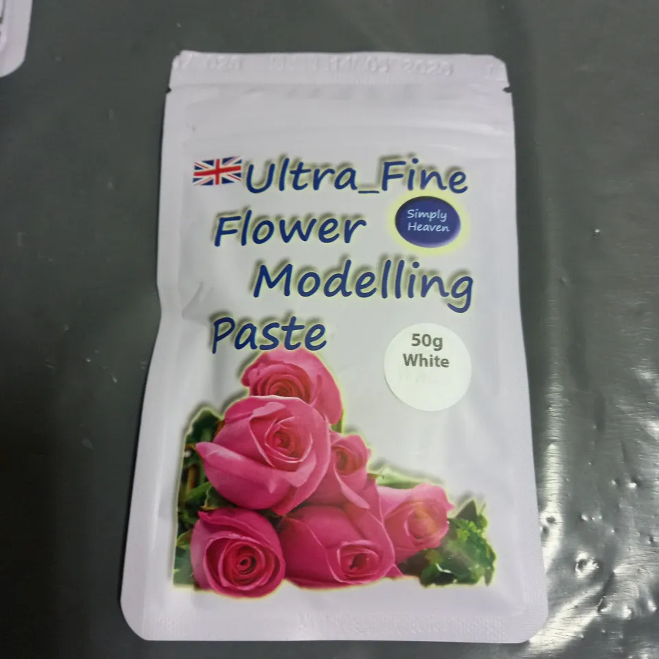 APPROXIMATELY 17 SIMPLY HEAVEN ULTRA-FINE FLOWER MODELLING PASTE IN ASSORTED COLOURS 50G EACH