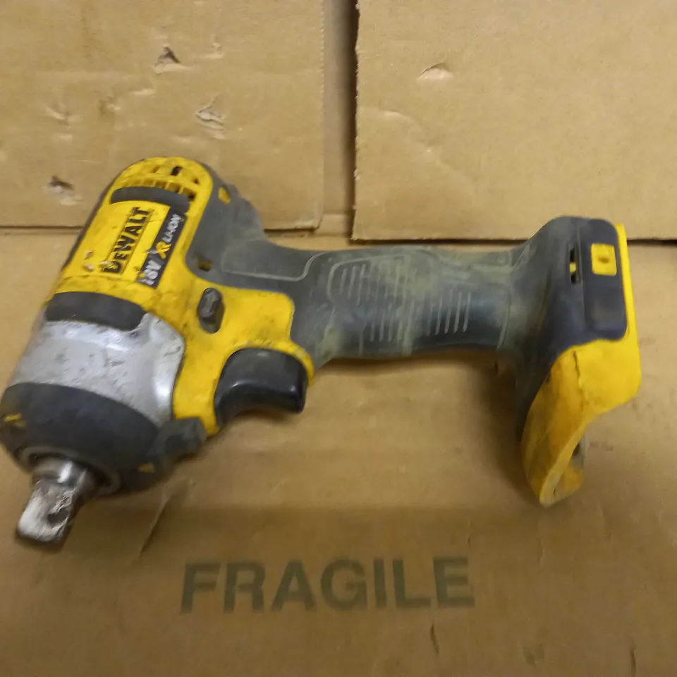 DEWALT 18V LITHIUM DRIVER