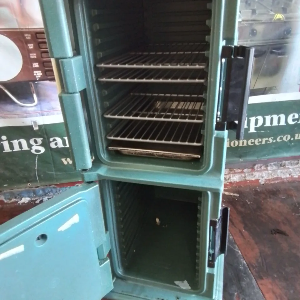 CAMBRO 2 TIER INSULATED TROLLEY