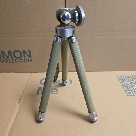 UNBOXED ISING CINE VINTAGE METAL CAMERA TRIPOD