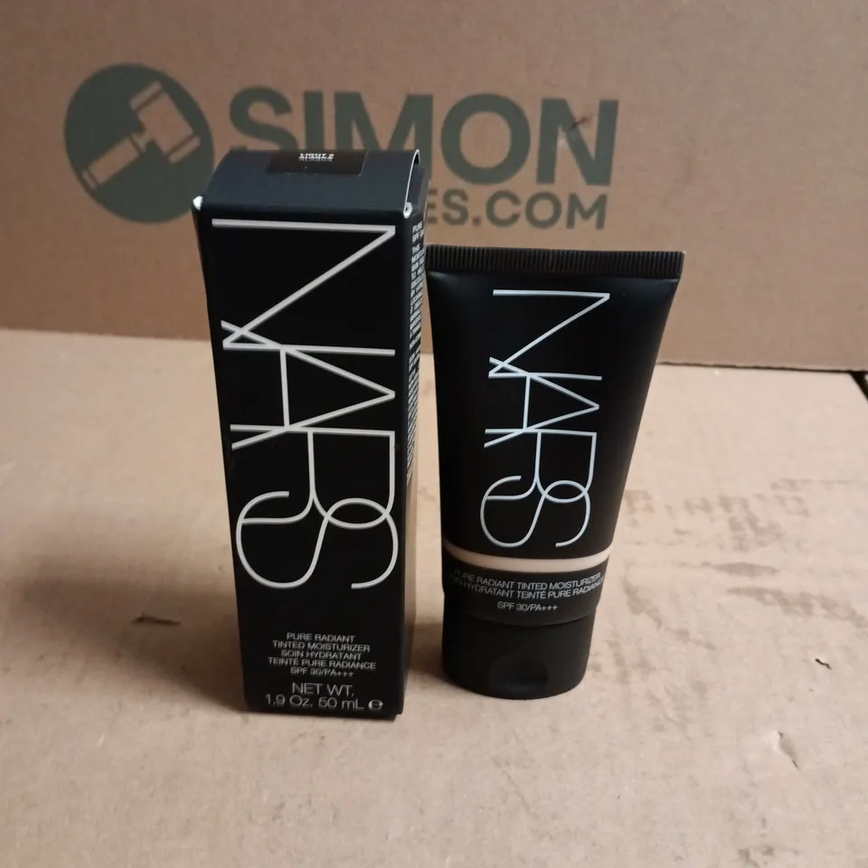 BOXED NARS PURE RADIANT TINTED MOISTURISER LIGHT 2 ALASKA (50ML)