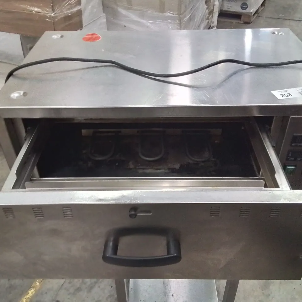 COMMERCIAL FOOD WARMING DRAWER ON COMMERCIAL TROLLEY PLATFORM 