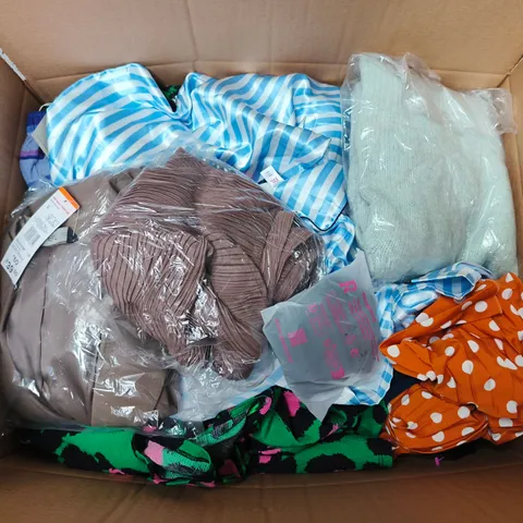 APPROXIMATELY 25 ASSORTED CLOTHING ITEMS IN VARIOUS SIZES, STYLES & COLOURS TO INCLUDE BRANDS SUCH AS SHEIN, CYBERJAMMIES, F&F, ETC - COLLECTION ONLY