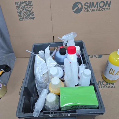 TOTE OF APPROXIMATELY 15 ASSORTED LIQUID ITEMS TO INCLUDE: CAR RINSE AID