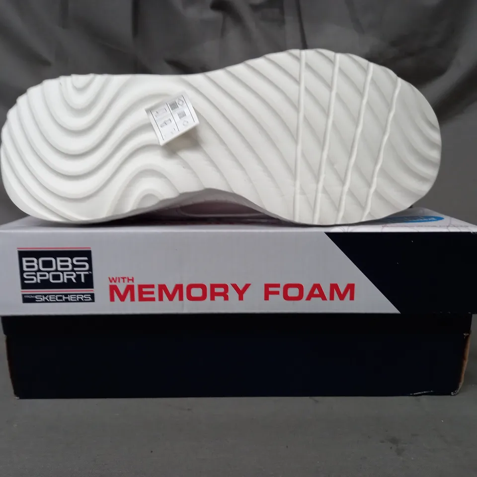 BOXED PAIR OF SKECHERS BOBS SQUAD COSMIC TRAINERS IN LAVENDER SIZE 5