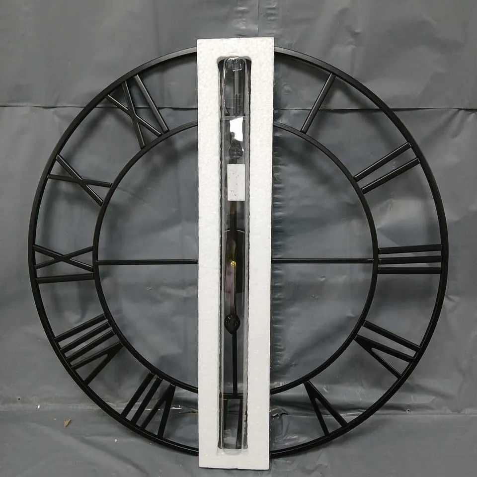 ROUND ROMAN 60CM STYLE METAL BLACK WALL CLOCK - SIL-302