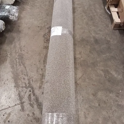 ROLL OF CALM TWIST LIMED OAK APPROX SIZE: 2.25M X 4M