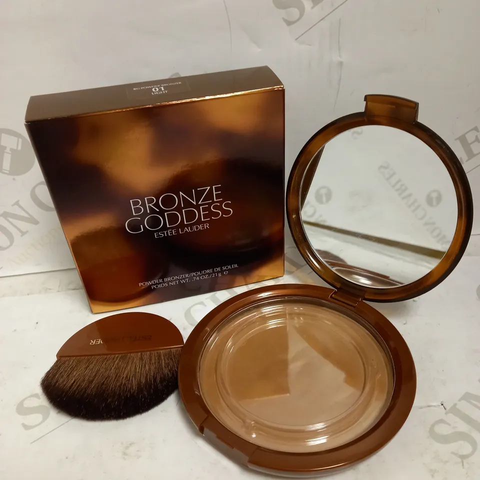 ESTEE LAUDER BRONZE GODDESS POWDER BRONZER - 01 LIGHT