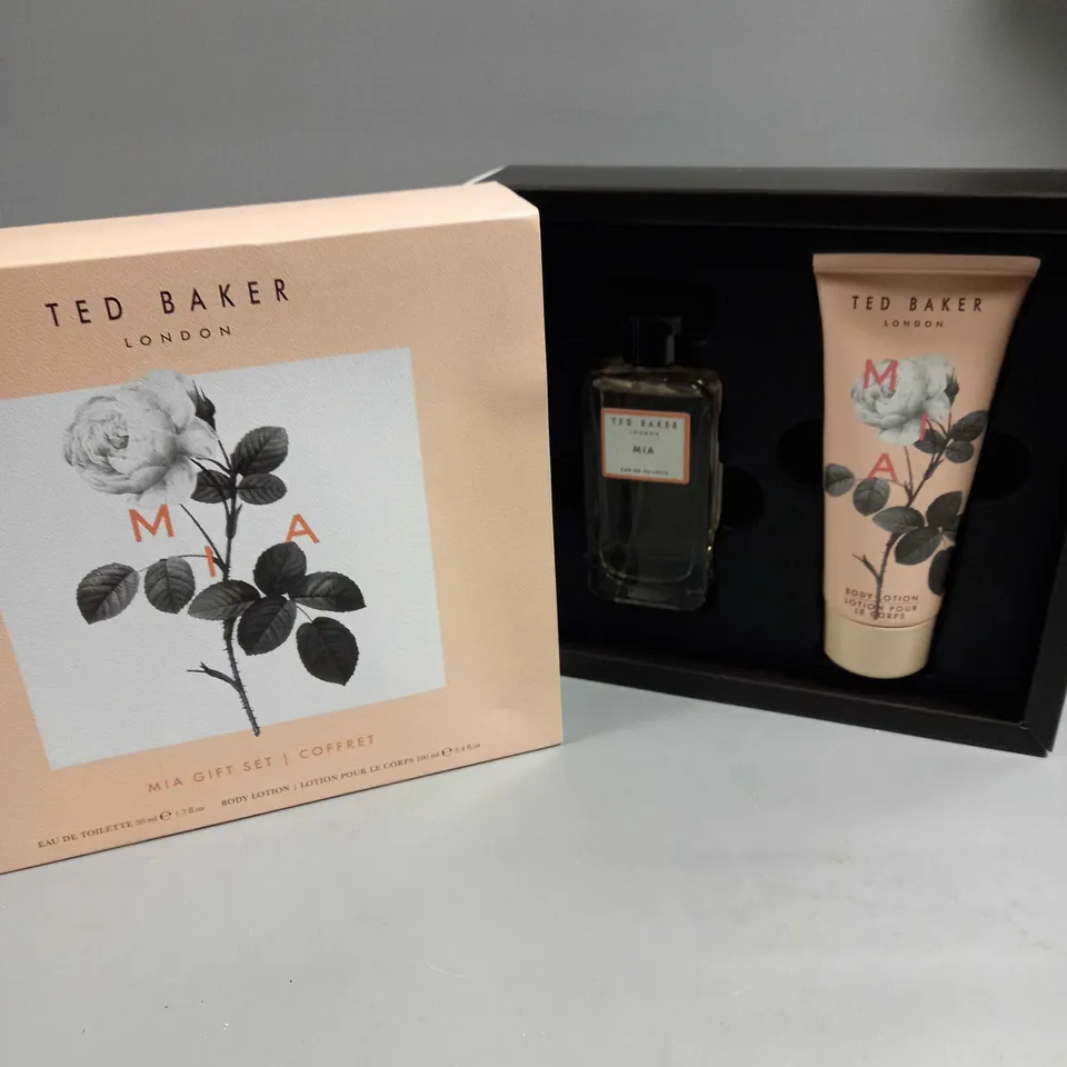 BOXED TED BAKER MIA GIFT SET - 50ML EAU DE TOILETTE & BODY LOTION 100ML RRP £25
