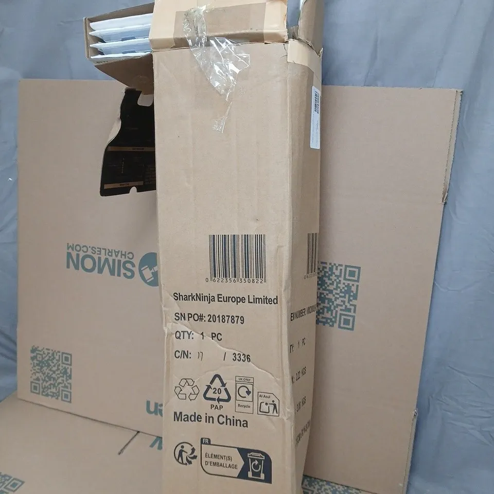 SHARK POWERDETECT CORDED STICK VACUUM CLEANER