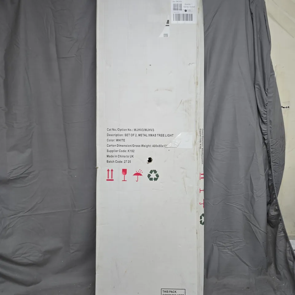 SET OF 2 METAL CHRISTMAS TREE OUTDOOR LIGHTS