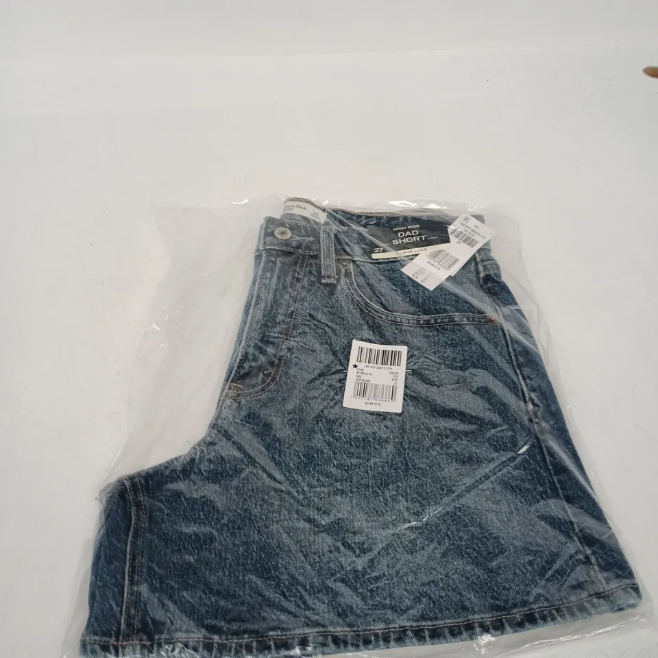 ABERCROMBIE & FITCH CURVE LOVE HIGH RISE DAD SHORT – DENIM, UK 8