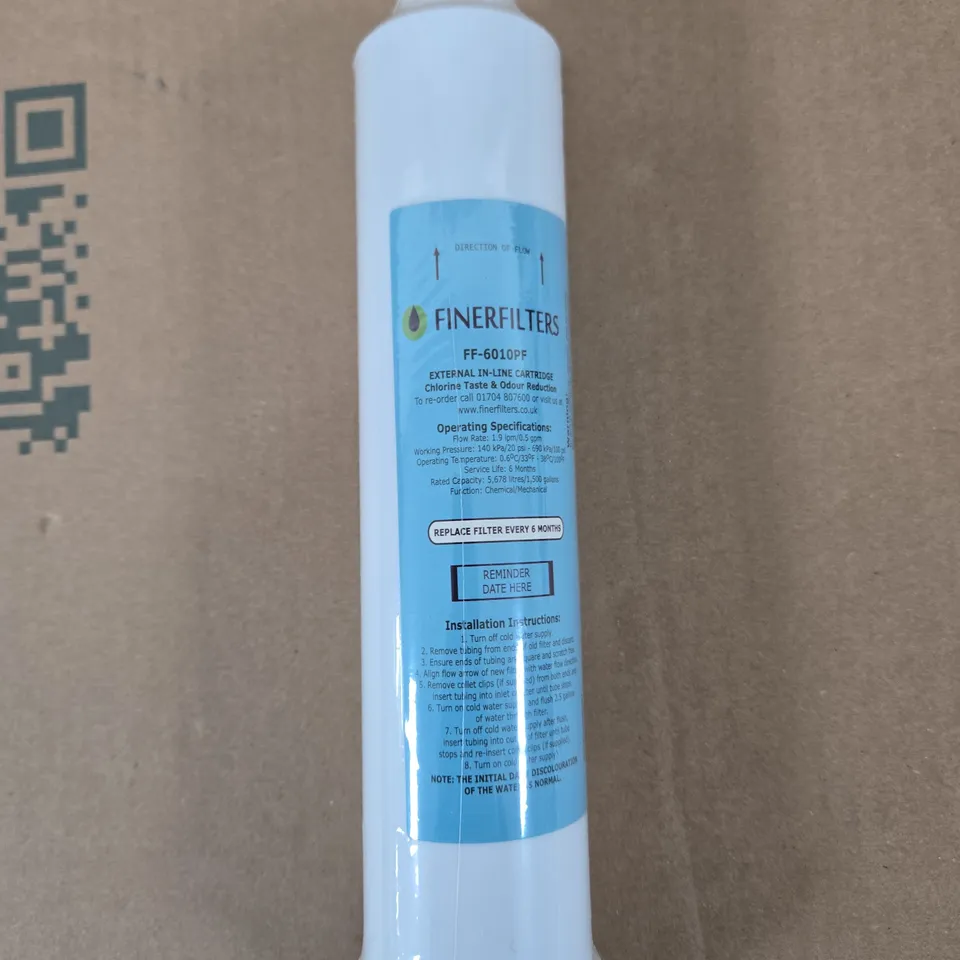 BOX OF APPROXIMATELY 15 ASSORTED ITEMS TO INCLUDE: WATER FILTER