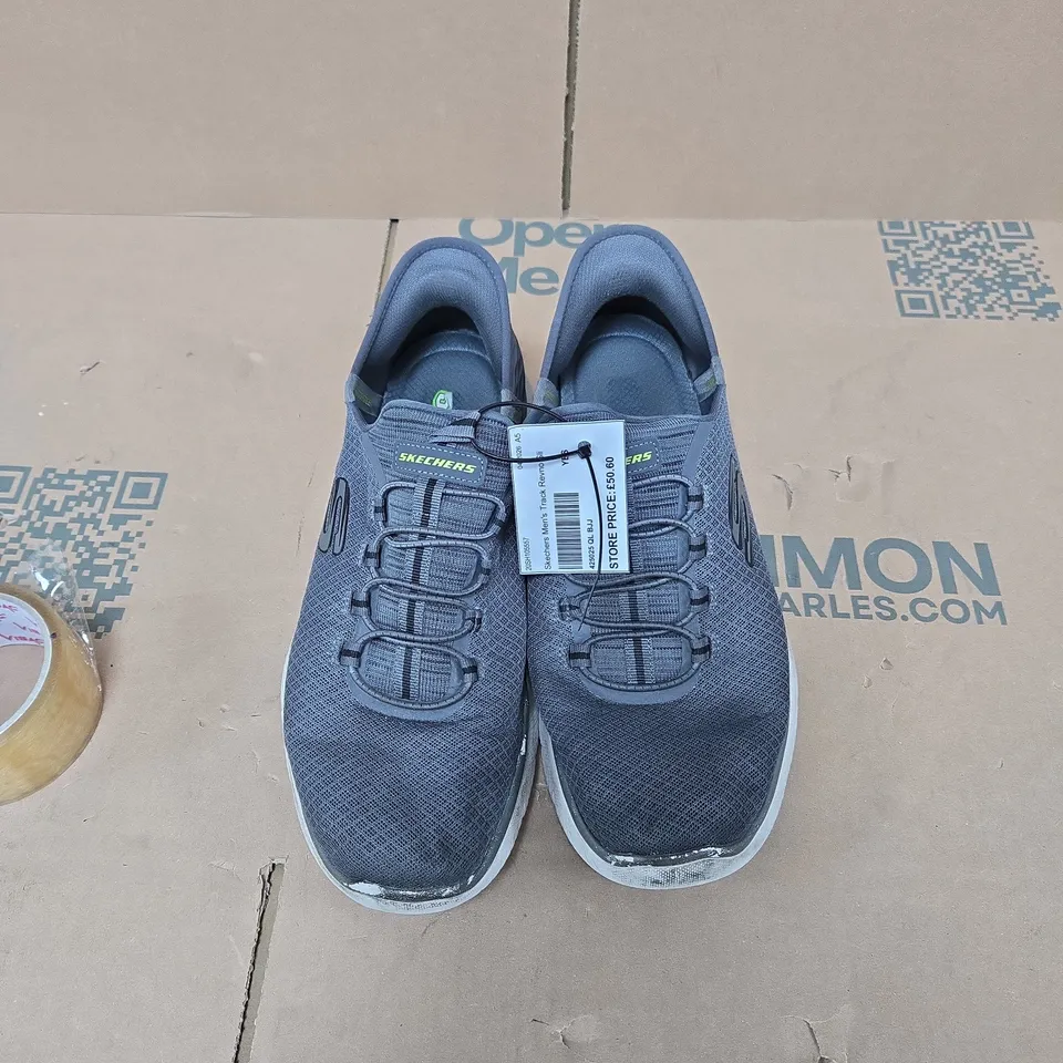 BOX OF APPROXIMATELY 15 ASSORTED ITEMS TO INCLUDE: UK 10 SKECHERS SLIP INS 
