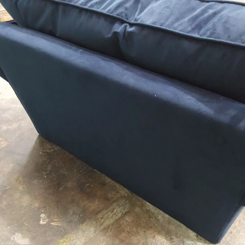 QUALITY BRITISH DESIGNER LOUNGE Co. SNUGGLE CHAIR BLUE PLUSH FABRIC 