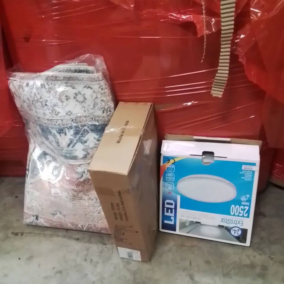 PALLET OF ASSORTED HOUSEHOLD GOODS AND PRODUCTS TO INCLUDE;LED LIGHT,TOOL DESK,AREA RUG