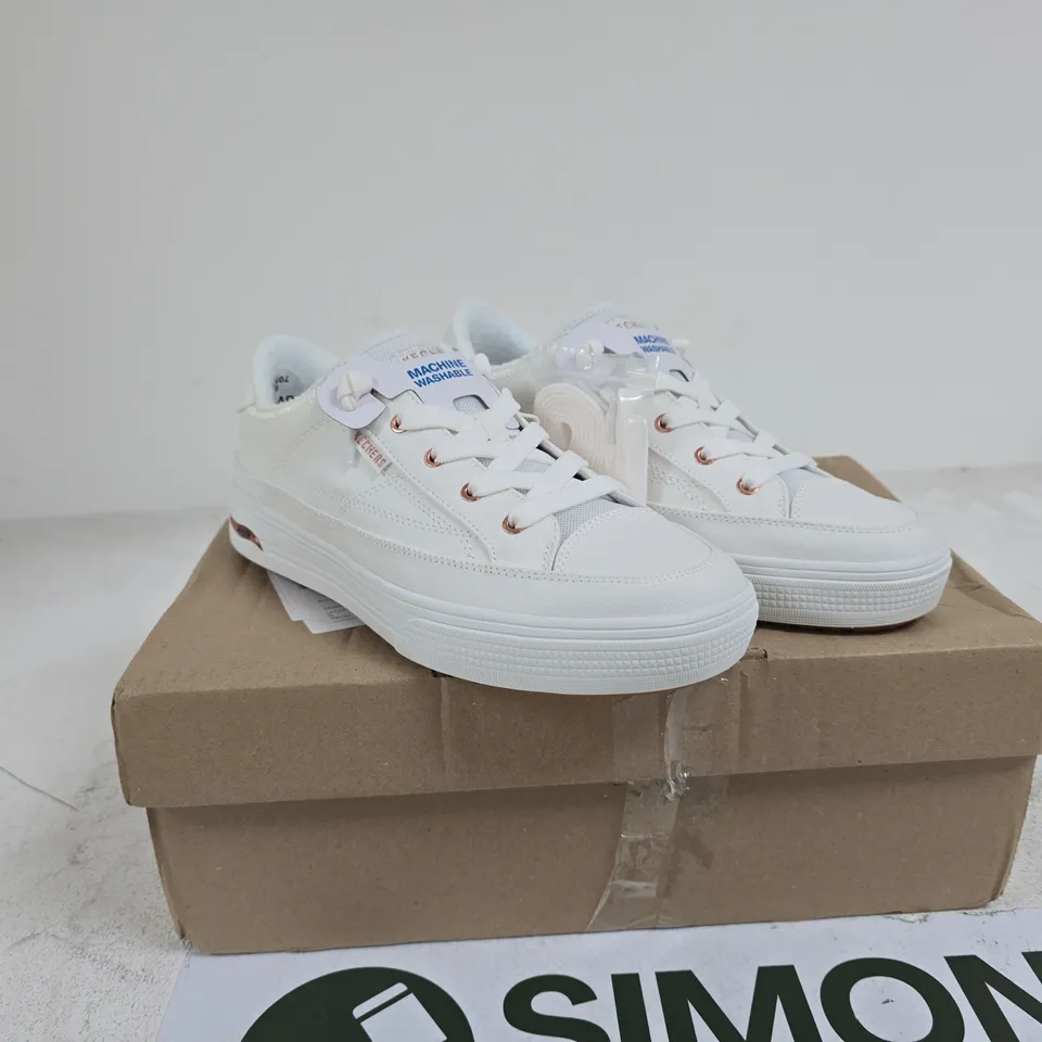 SKECHERS LOS ANGELES WHITE UK 6 BOXED