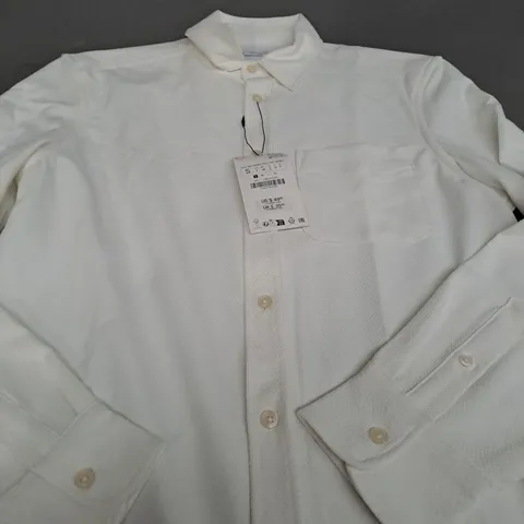 ZARA CREAM BOBBLE SHIRT - EUR SMALL