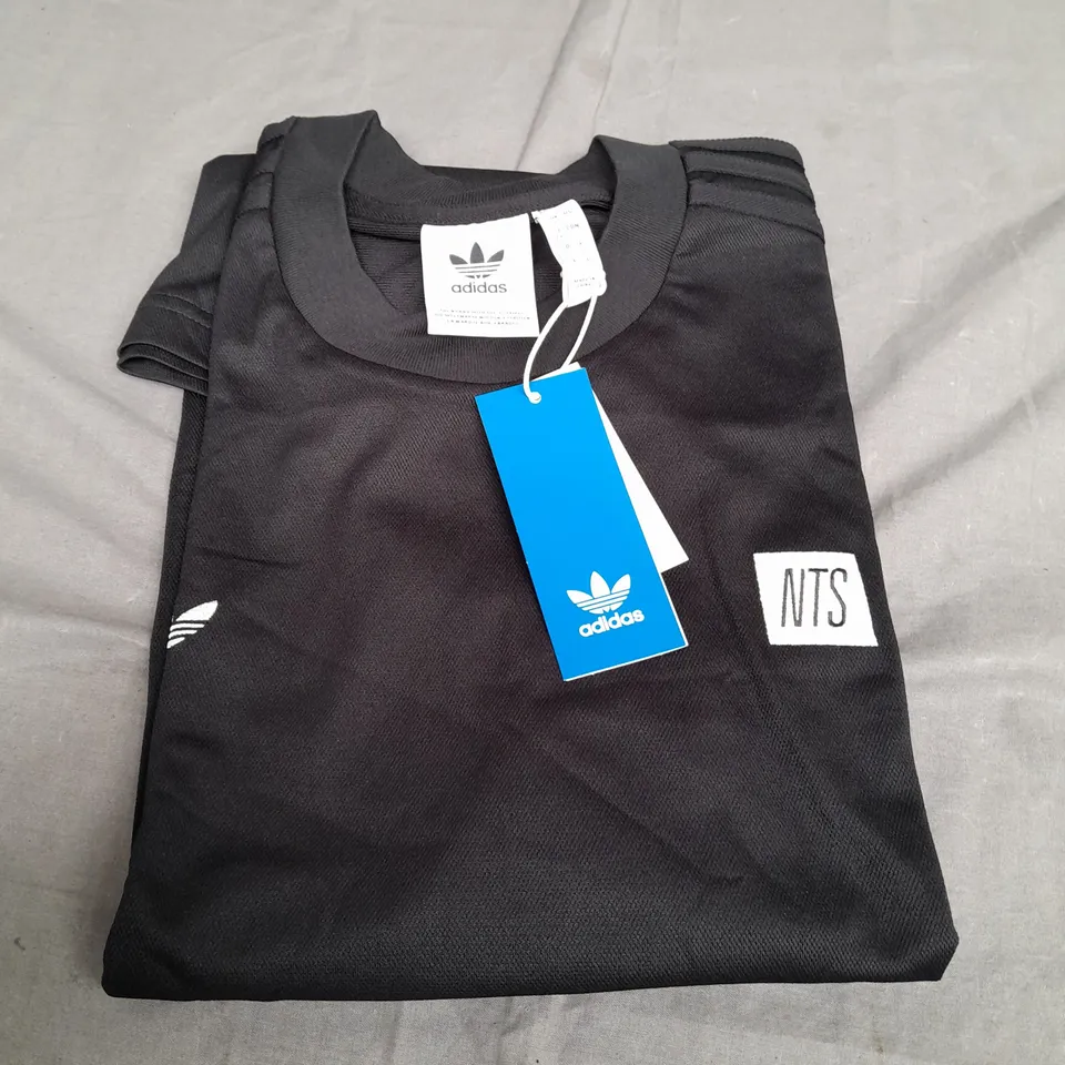 ADIDAS NTS BLACK T-SHIRT - LARGE