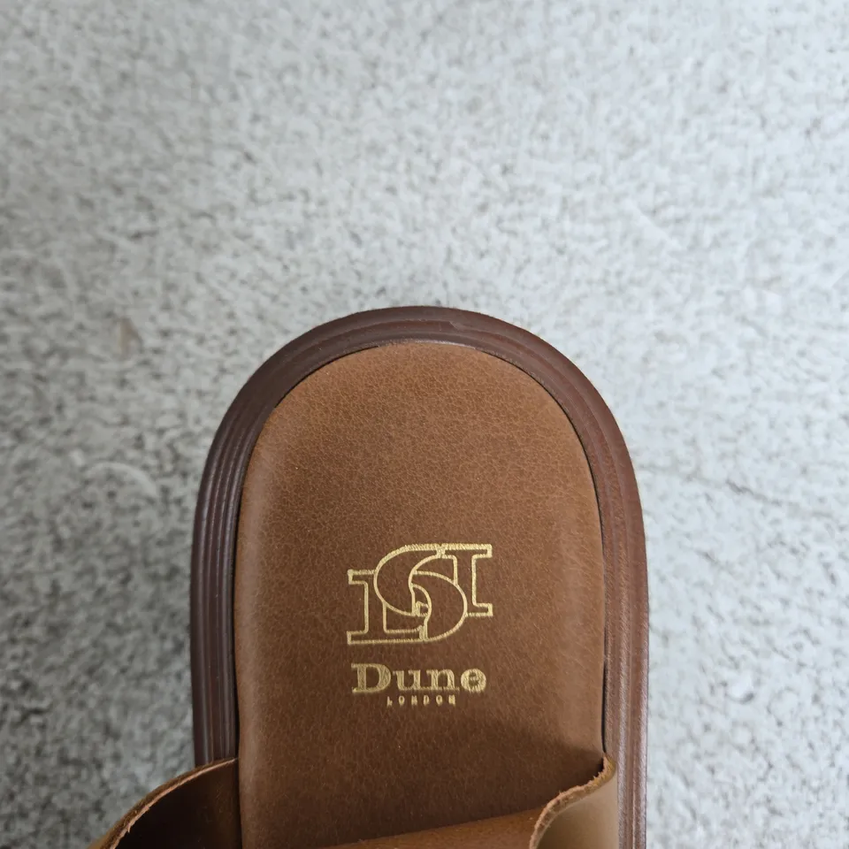 DUNE LONDON TAN LEATHER PLATFORM SANDALS, UK 7 (EU 40) – BOXED