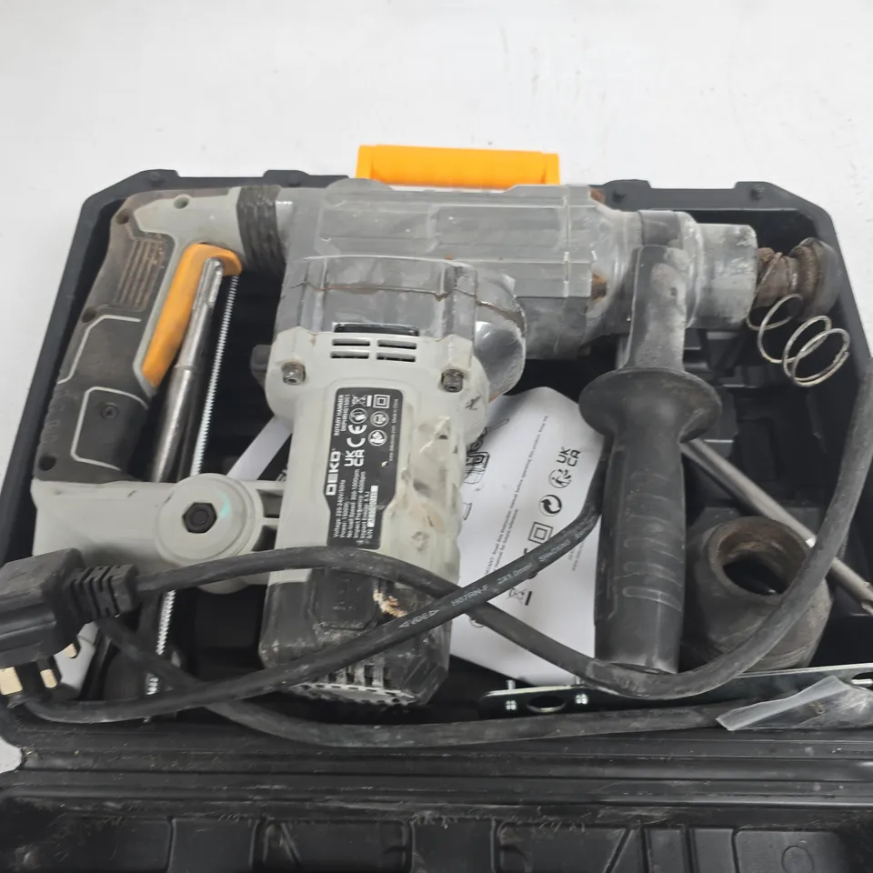 DEKO ROTARY HAMMER (DKPHRHG150C1) - COLLECTION ONLY