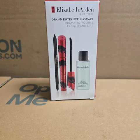 SEALED ELIZABETH ARDEN GRAND ENTRANCE MASCARA SET